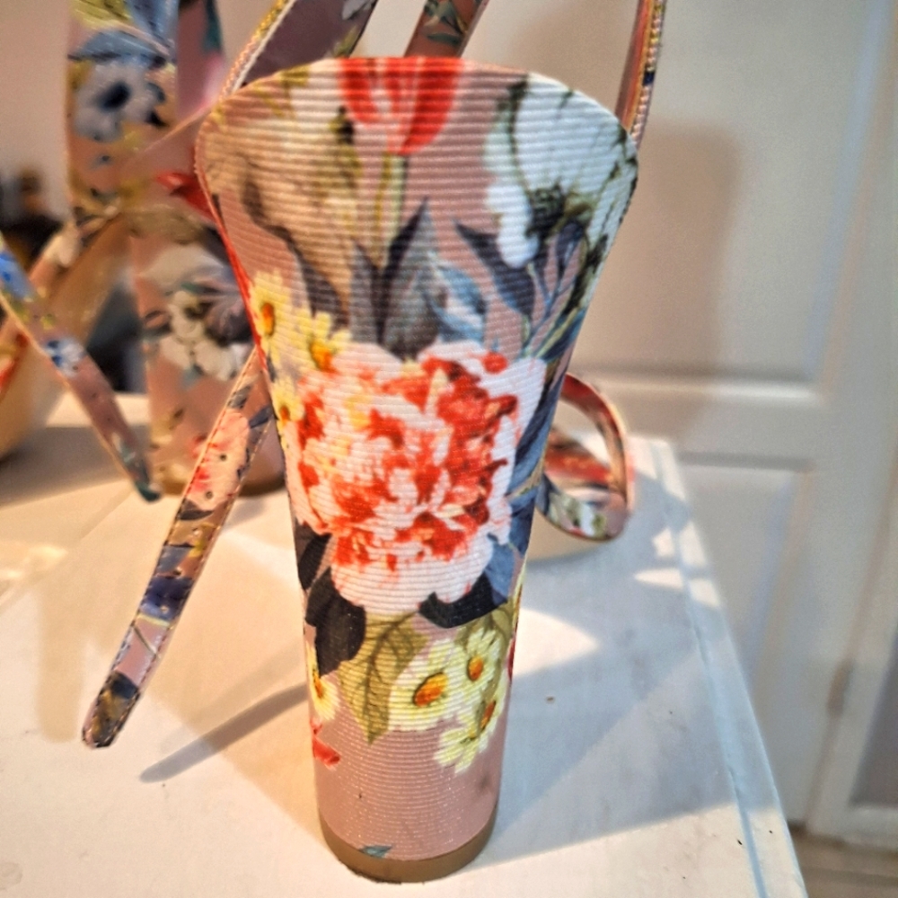 Aldo floral fabric party shoe size 10